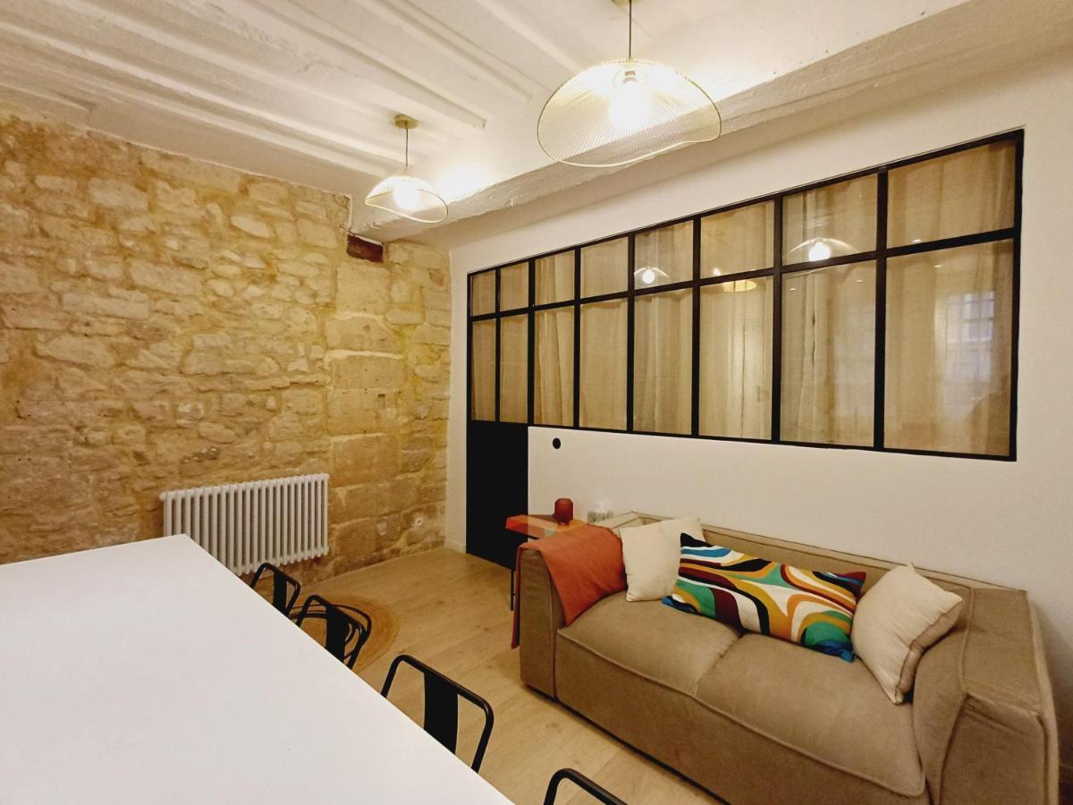 Happy Stay Paris - Suite Hotel De Ville Le Marais Exterior photo