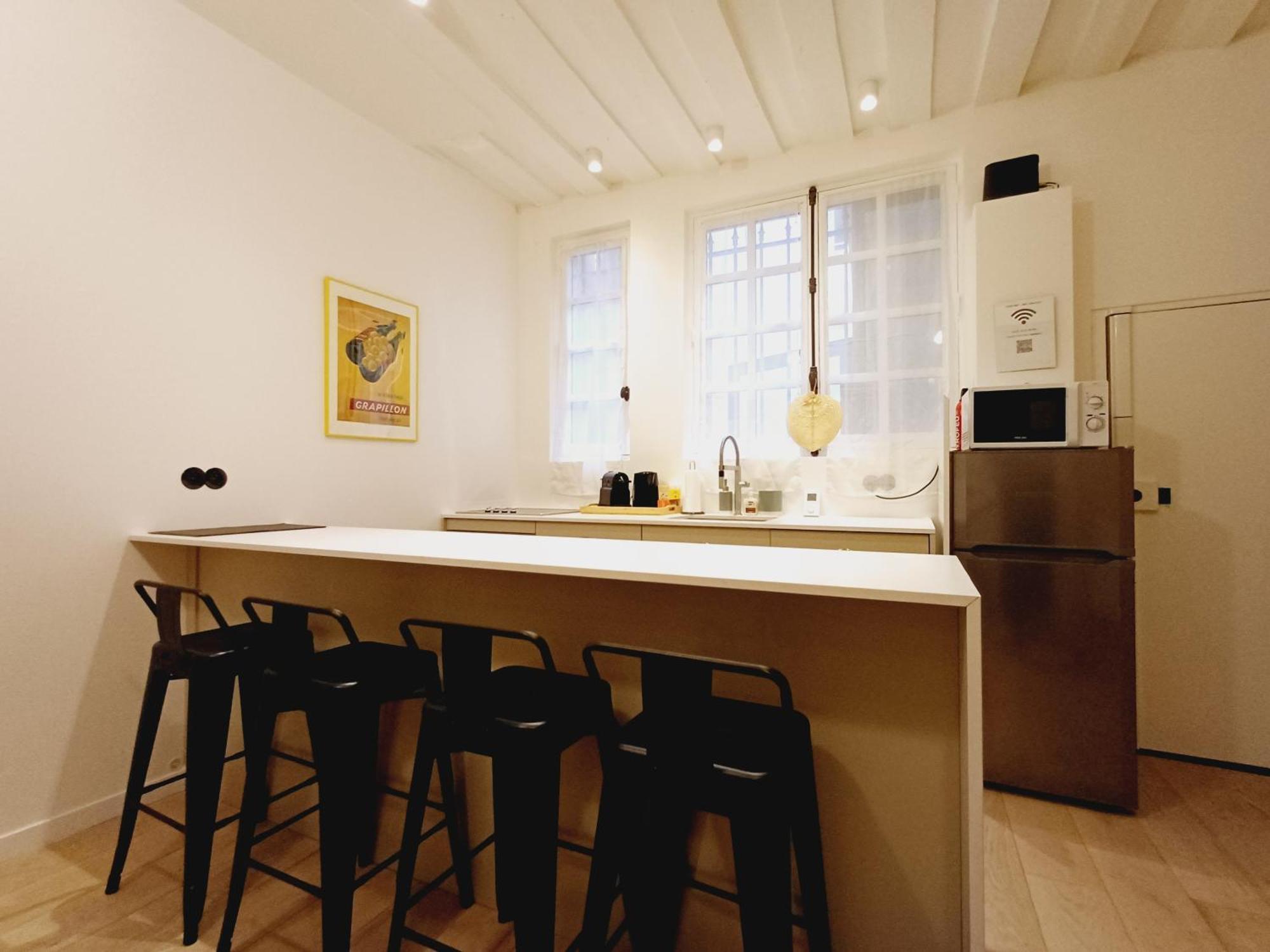Happy Stay Paris - Suite Hotel De Ville Le Marais Exterior photo
