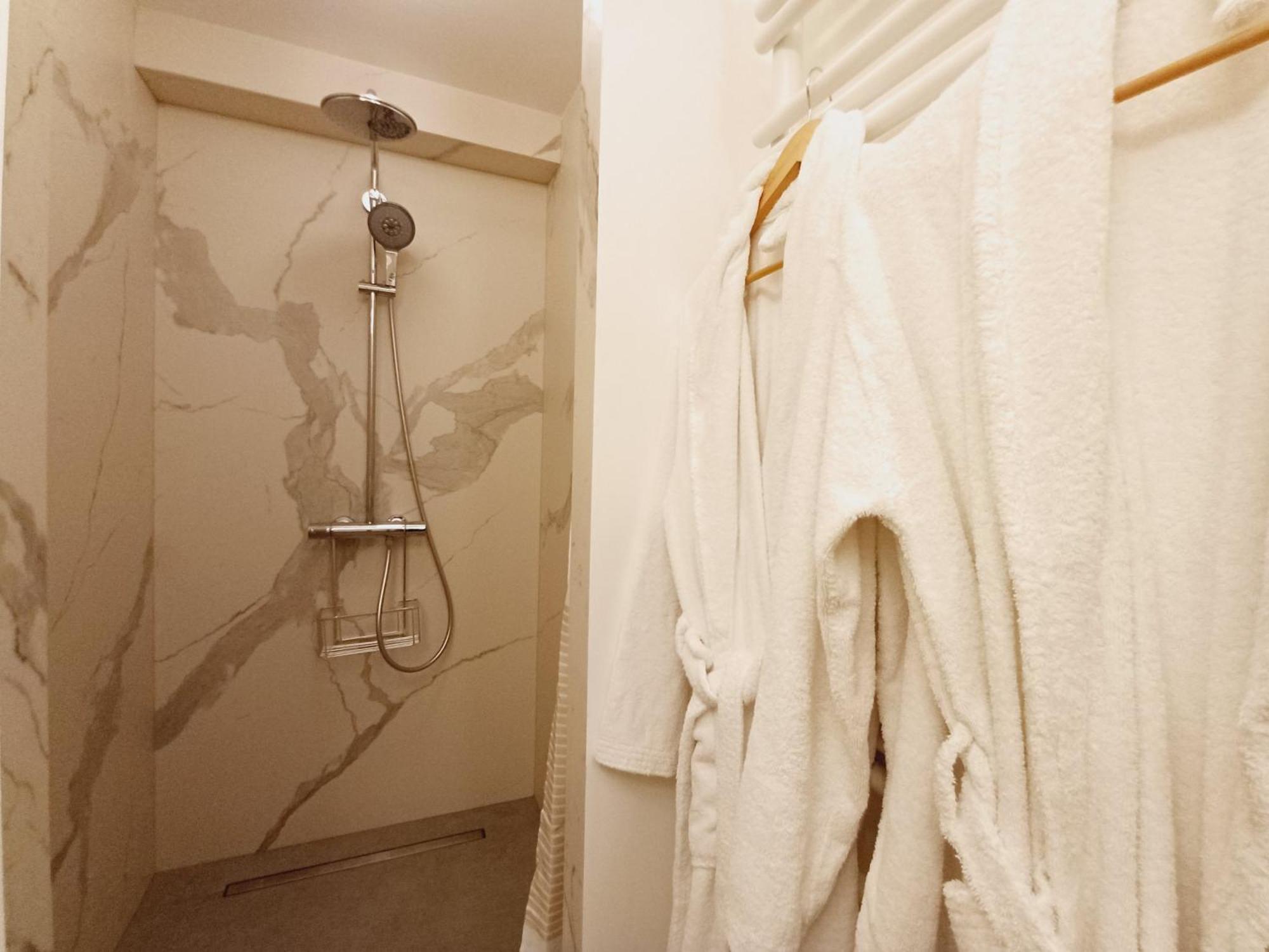 Happy Stay Paris - Suite Hotel De Ville Le Marais Exterior photo