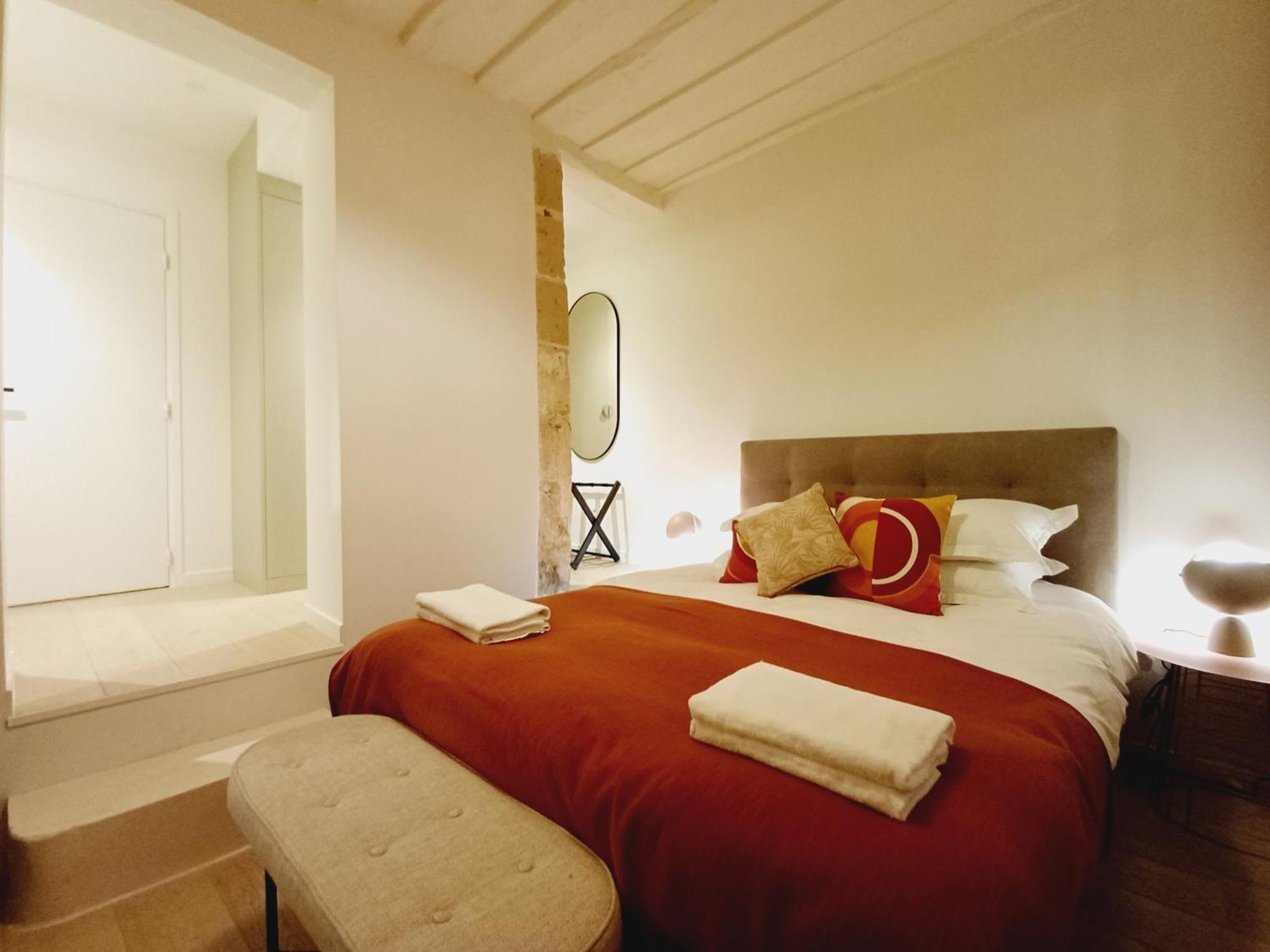 Happy Stay Paris - Suite Hotel De Ville Le Marais Exterior photo