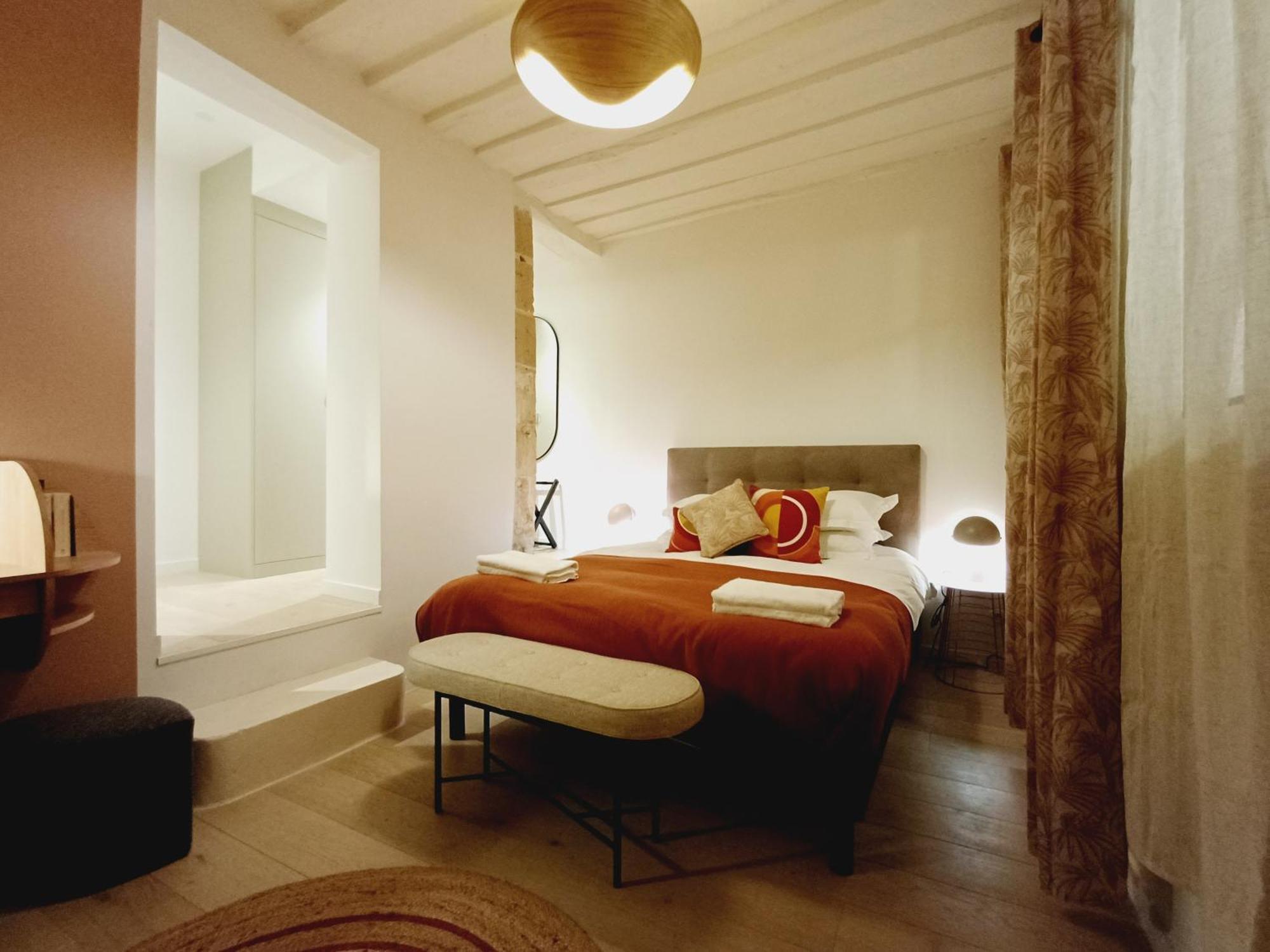 Happy Stay Paris - Suite Hotel De Ville Le Marais Exterior photo